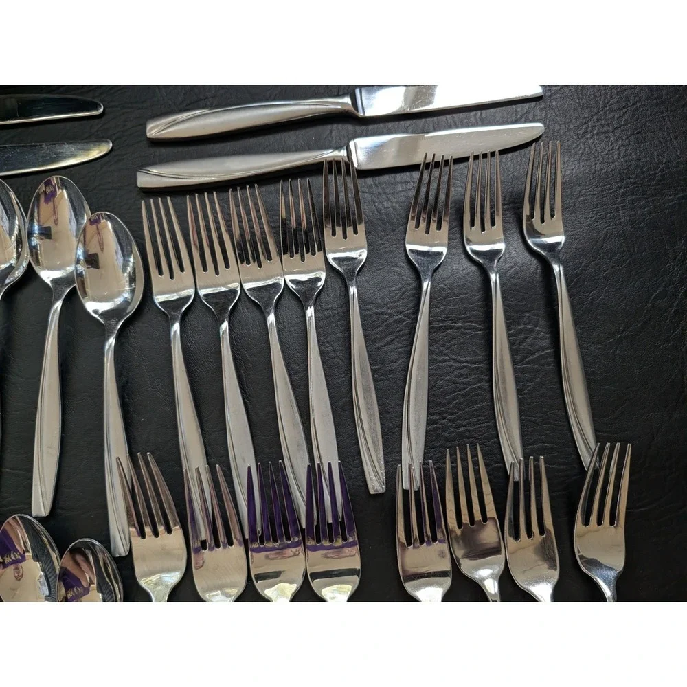Oneida Camlynn Stainless Steel Flatware Set Service for 8 Silverware 40 Pieces